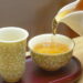 お茶を入れる